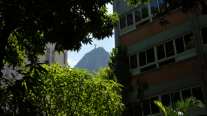 107 anos formando gerações para o mundo